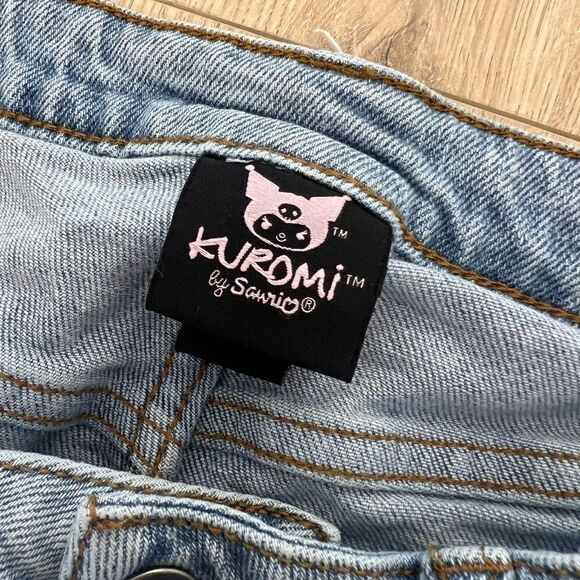 Kuromi jeans women’s size 5 hot topic - Picture 5 of 8